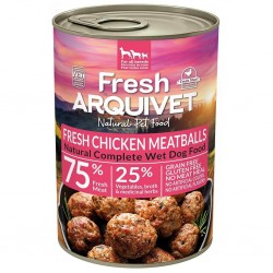 Alimentation complète a la viande de poulet pour chien.