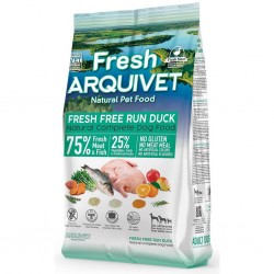 Aliment semi-humide pour chien adulte aux canards frais.